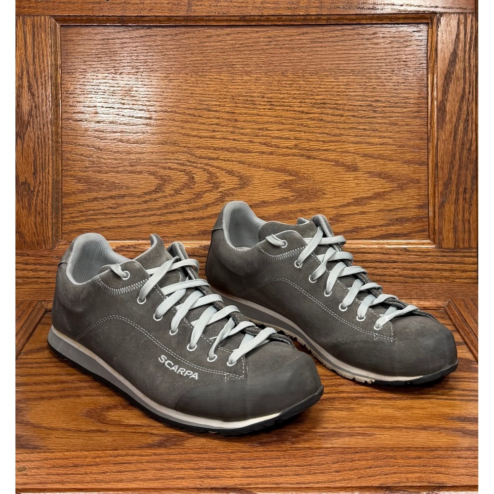 Scarpa Margarita Shark Gray Suede Approach Shoes Mens Low Top Sneakers